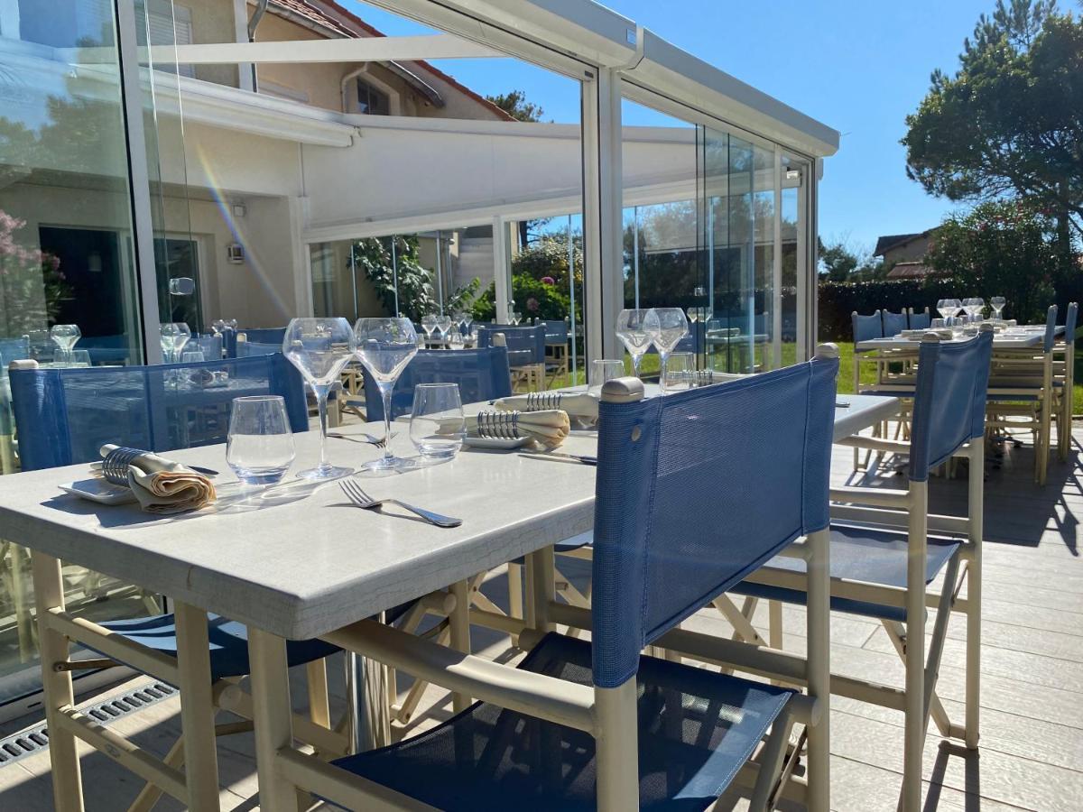 Les Vagues Hotel Restaurant บิสการ์รอส-ปลาจ ภายนอก รูปภาพ