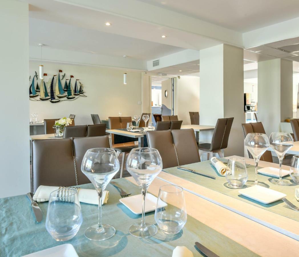 Les Vagues Hotel Restaurant บิสการ์รอส-ปลาจ ภายนอก รูปภาพ